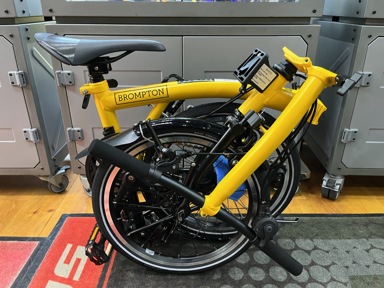 BROMPTON - BROMPTON用ONEタンカラー１本のみ BROMPTON ( ブロンプトン ) 折りたたみ自転車 P LINE URBAN LOW