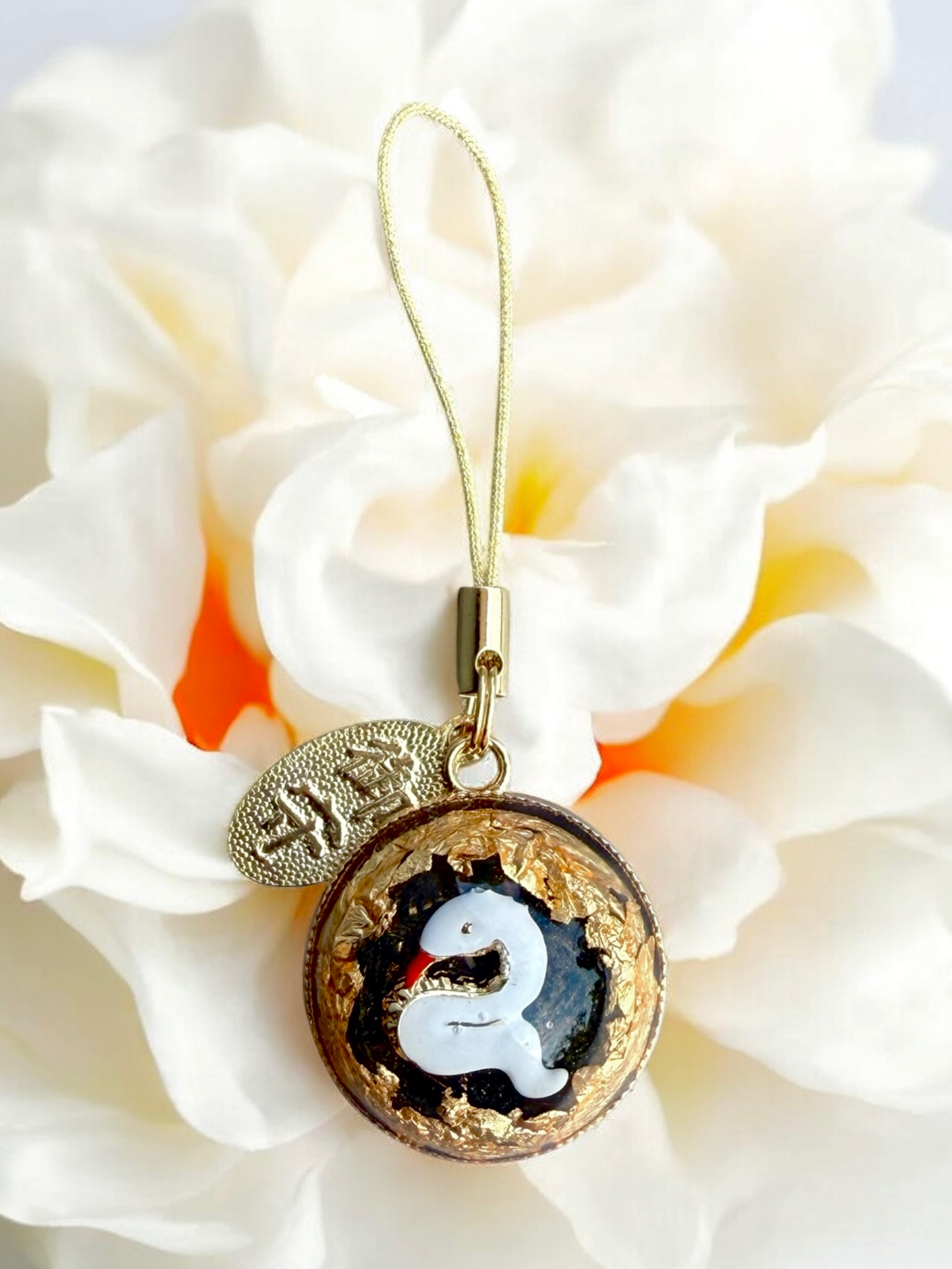 メリーゴーランド✨⭐️オルゴナイト⭐️✨恋のお守りに最適■愛と生命力 令和七年七月八月オルゴナイト御守り｜お知らせ | 宮城県仙台市太白区